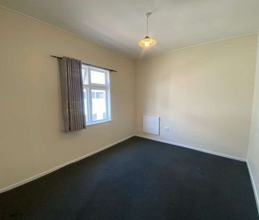 Quiet & Cozy 2-Bedroom Home in Miramar Location - Photo 4