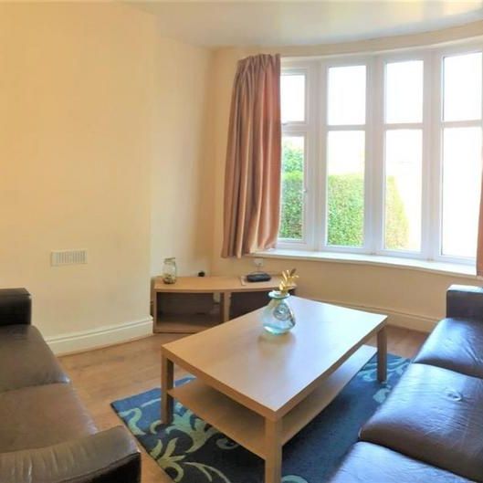 4 bedroom house to rent - Photo 1