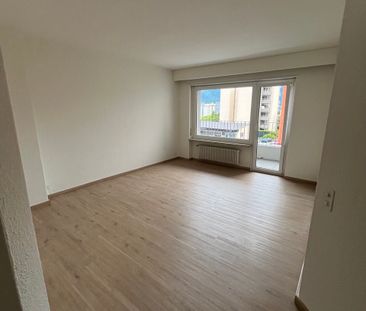 LOCARNO-SOLDUNO, AFFITTASI APPARTAMENTO DI 4 1/2 LOCALI - Photo 1