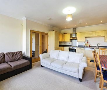 3 bedroom apartment to rent - Photo 2