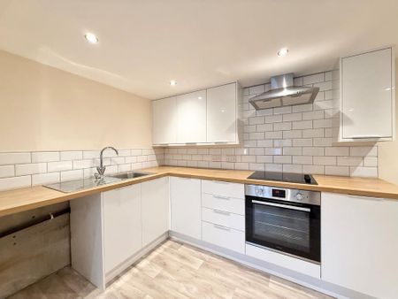 2 bedroom terraced house to rent - Photo 5