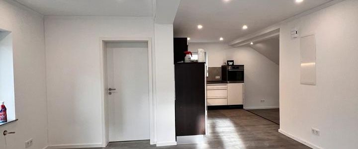 Neu kernsanierte Wohnung in Wilsenroth - Foto 1