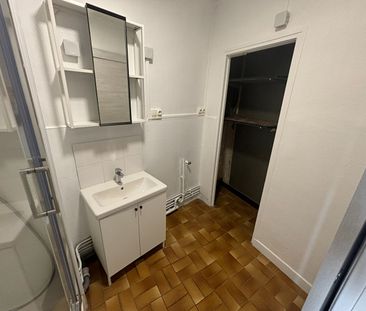 Location Appartement 2 pièces 62m² LOOS 59120 - Photo 5