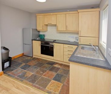 76 Balmoral Square, Bangor, BT19 7XL - Photo 5