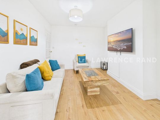 4 bedroom terraced house to rent - Photo 1