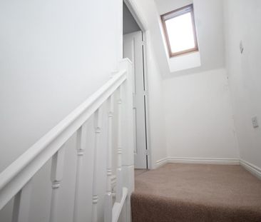 3 bedroom semi-detached house to rent - Photo 4
