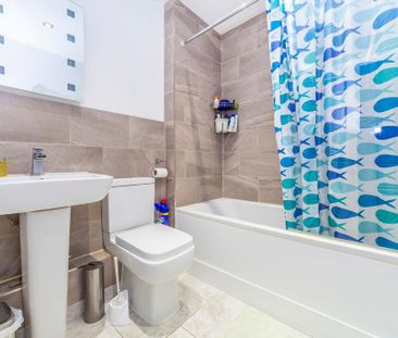 2 bedroom apartment to rent - Photo 5