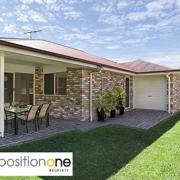 Long term tenants wanted to enjoy this ideal family home in Cul-De-Sac! - Photo 1