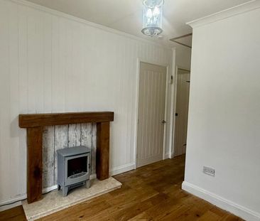 2 bedroom House To Let - Photo 4