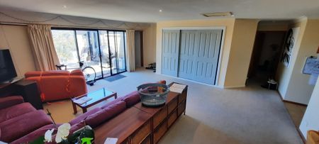 Beacon Hill - Photo 2