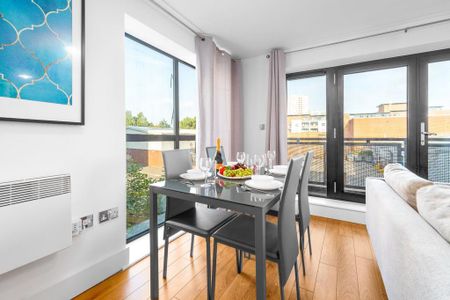 2 bedroom serviced apartment to rent - Photo 5