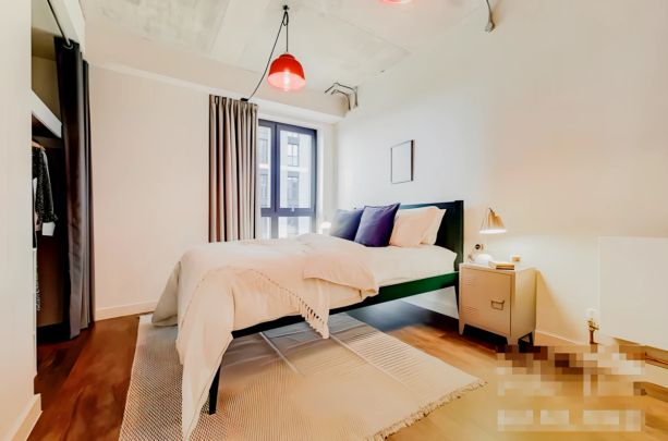 4 Bedroom 4 Bathroom-Ensuite Room 3 - Photo 1