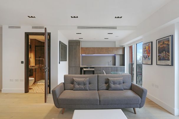 Studio Flat, Exchange Gardens, SW8 - Photo 1