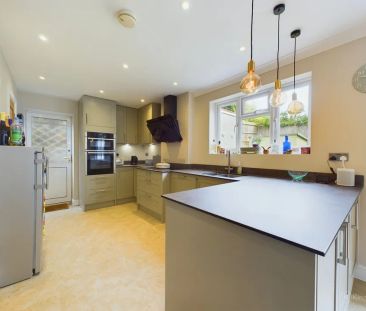4 bed semi-detached house to rent in Ashley Drive, Penn, High Wycom... - Photo 3