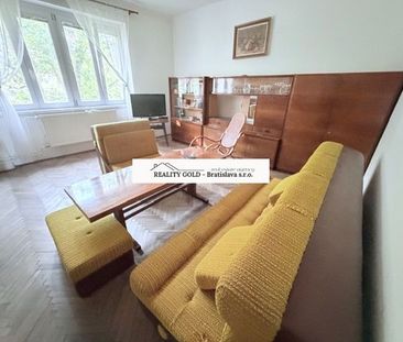 NA PRENÁJOM: Priestranný 3-izbový byt s výmerou 80 m², nachádzajúci... - Photo 3