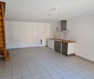 Location Appartement 3 pièces 58m² ST JEOIRE PRIEURE 73190 - Photo 2