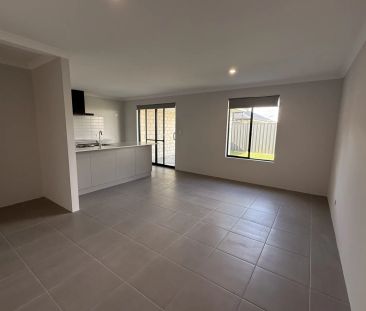 Brand New 3x2x1 Home - 10 Bonsall Way, Ravenswood - Photo 4