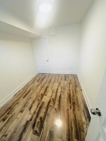 For Lease - 15 Dalecrest Road, Brampton, Ontario - Photo 4