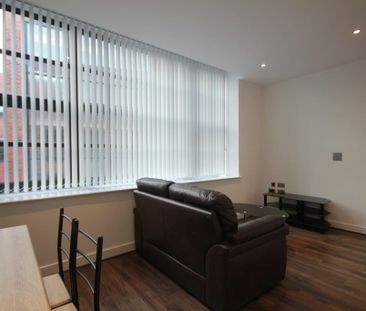 Studio to rent - Photo 2