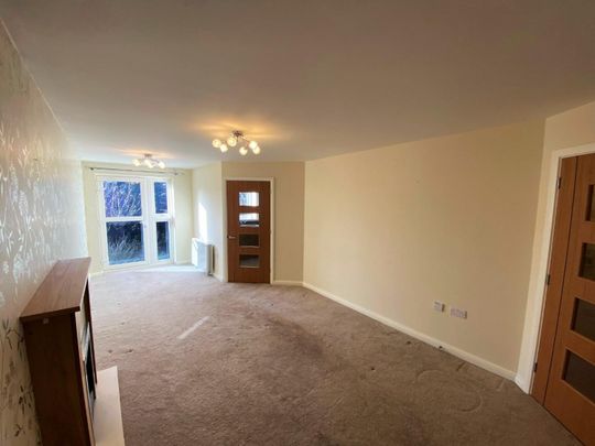 1 bedroom Flat To Let - Photo 1