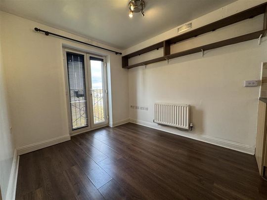 2 bedroom property to rent - Photo 1