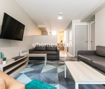 Gold Shared House - Photo 1