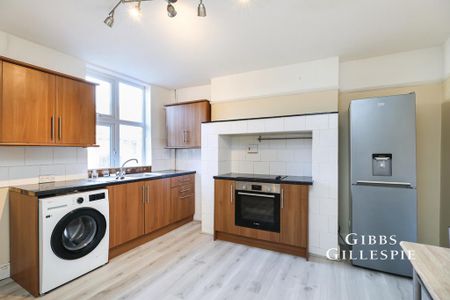 2 bedroom flat to rent - Photo 5