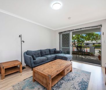 Fully Furnished & Move-In Ready - Convenient Mandurah Living - Photo 3