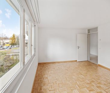 "Grosszügige 3.5 Zimmerwohnung mit viel Stauraum!" - Photo 1
