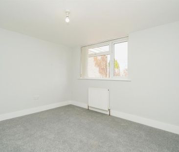 2 bedroom semi-detached bungalow to rent - Photo 1