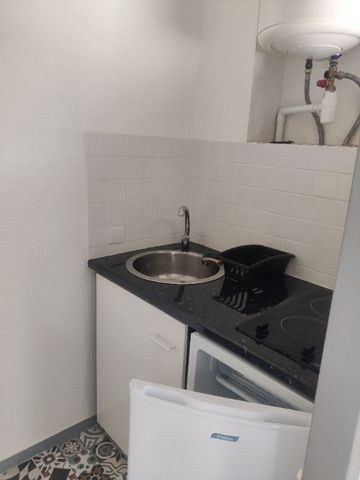 Location Appartement 1 pièce Meublé 23m² ST PIERRE DU MONT 40280 - Photo 3