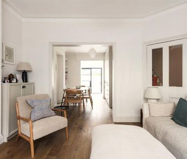 2 bedroom maisonette to rent - Photo 2