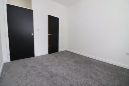 3 bedroom apartment to rent - Photo 3