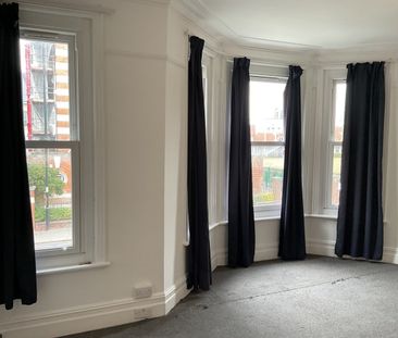 4 Bed Semi-Detached House, Beulah Hill, SE19 - Photo 6