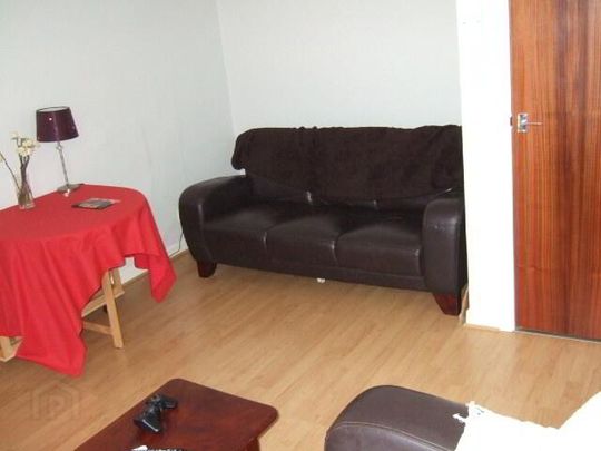 Flat 1, 120 Lisburn Road, Belfast, BT9 6AH - Photo 1