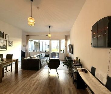 Geräumige Erdgeschosswohnung mit Terrasse, Lift und Garagenplatz - Foto 3