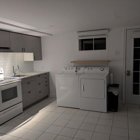 petit 3 1/2 Sainte-Catherine - Photo 4