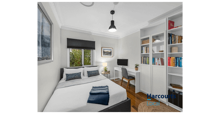 Family Home in Perfect Location! - Photo 4