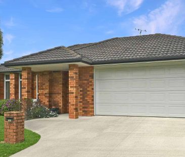 Stunning Family Home in Papamoa - Photo 2