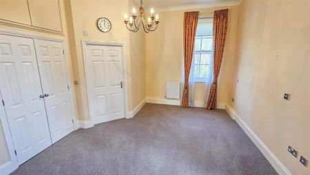 3 bedroom end of terrace house to rent - Photo 3