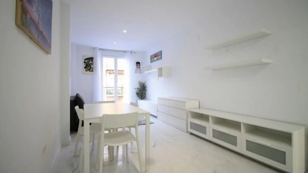 Apartamento de alquiler en Moscardó - Photo 1