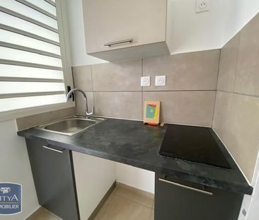 Location Appartement 1 pièce 22m² LE TAMPON 97430 - Photo 1