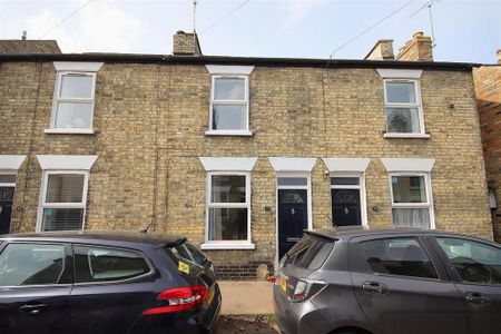 2 bedroom terraced house to rent - Photo 5