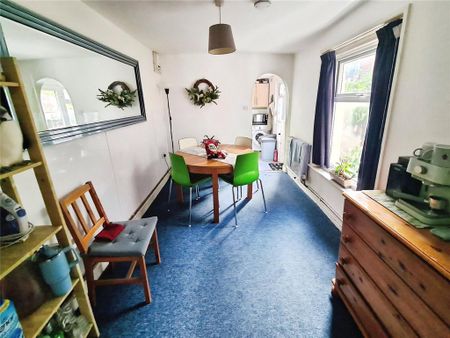 5 bedroom house to rent - Photo 2