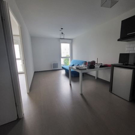 Location Appartement 2 pièces 35m² - Photo 3