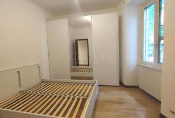 Monteverde Vecchio: Modern 2 bedroom, 2 bath, large living room, separate kitchen. Bright, silent, parquet floors, situated in lovely period building, excellent area, near park. Ref. 2364.