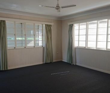 1 / 33 Armagh Street, Clayfield QLD 4011 - Photo 4