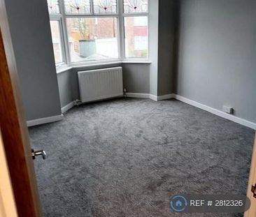 2 bedroom semi-detached house to rent - Photo 5