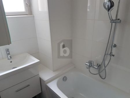 LICHTDURCHFLUTET MIT HOHEN DECKEN - Photo 5