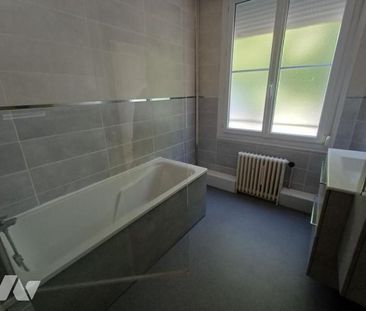 MAISON AVEC COUR EN CENTRE VILLE - Photo 3